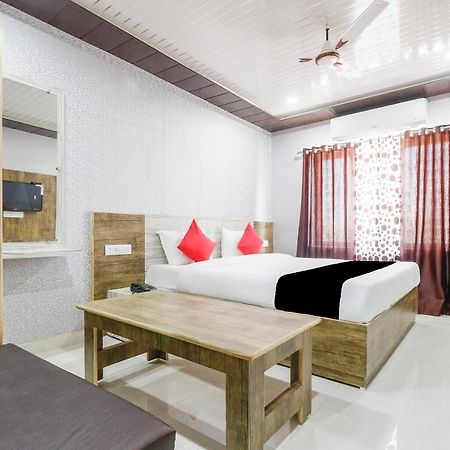 Capital O 63158 Hotel Om Sai Ram Chhatarpur Extérieur photo