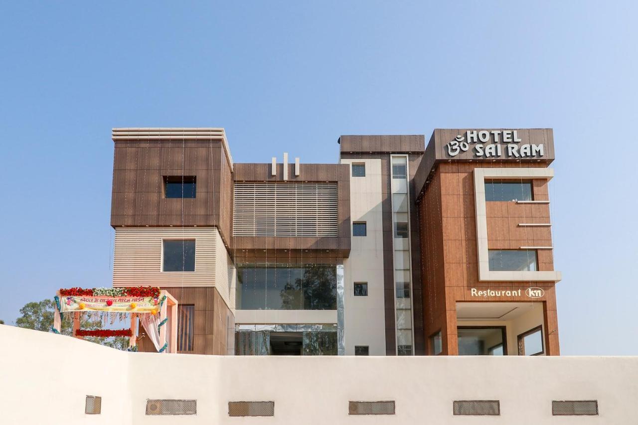 Capital O 63158 Hotel Om Sai Ram Chhatarpur Extérieur photo