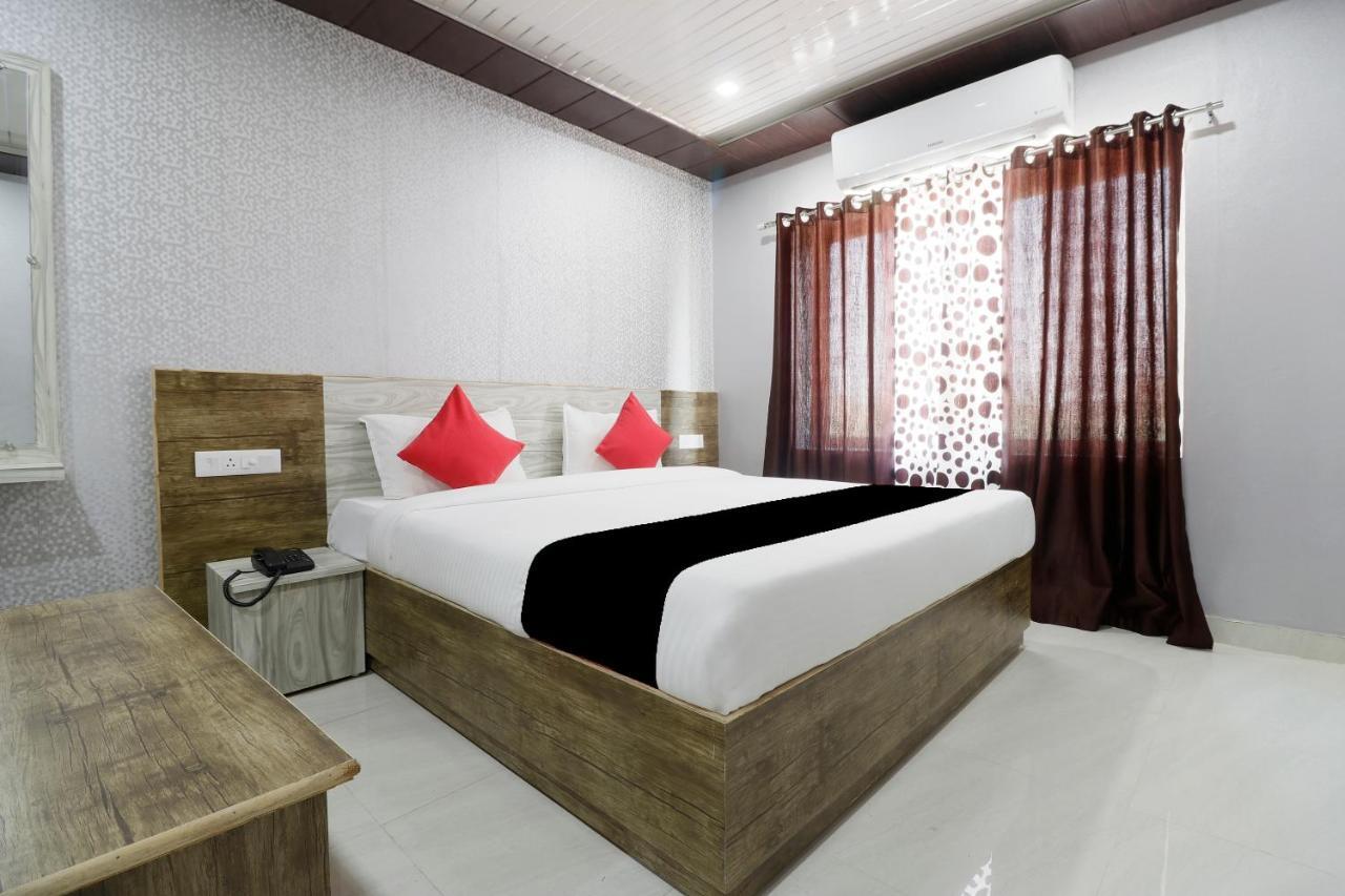 Capital O 63158 Hotel Om Sai Ram Chhatarpur Extérieur photo