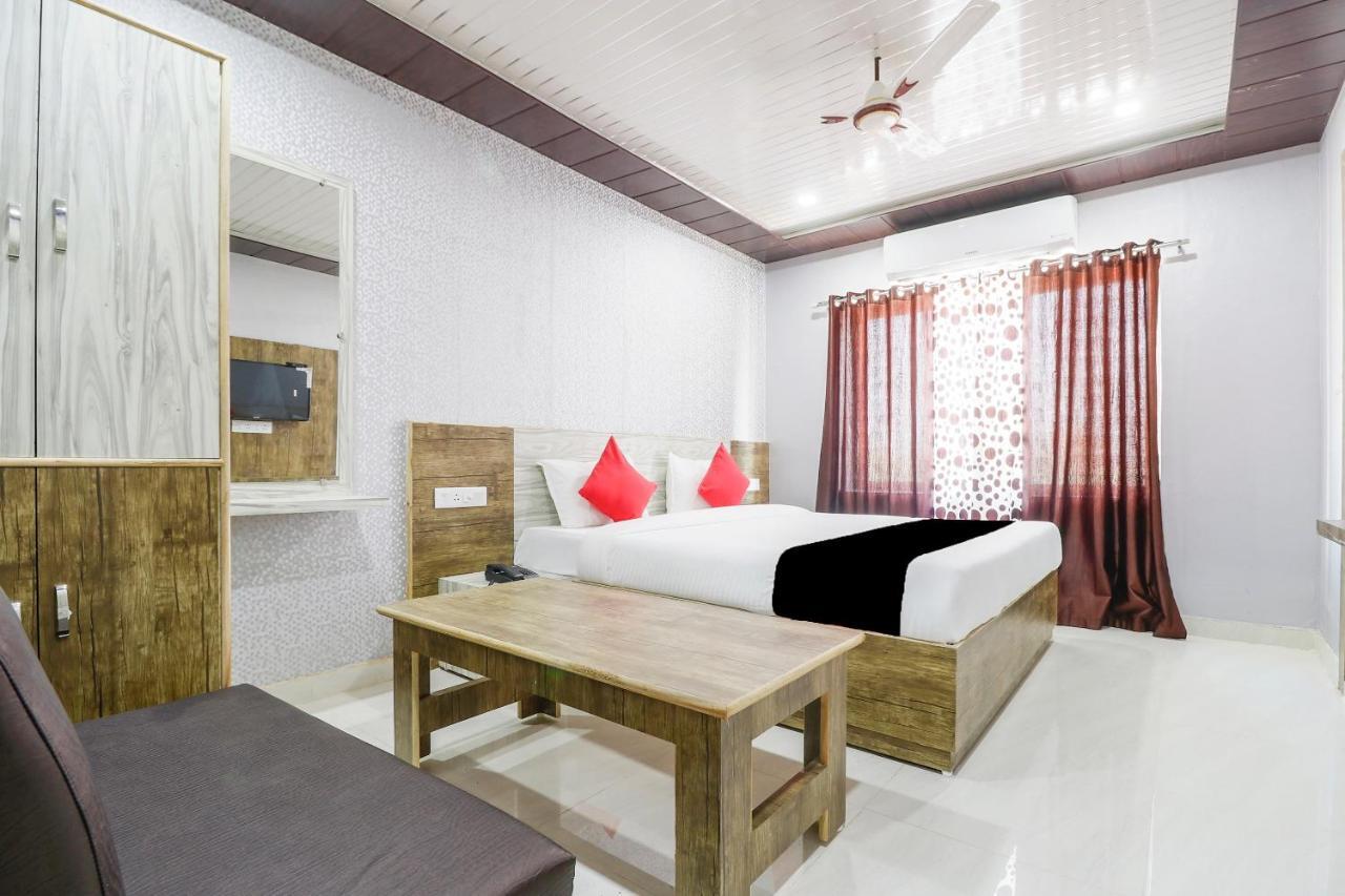 Capital O 63158 Hotel Om Sai Ram Chhatarpur Extérieur photo