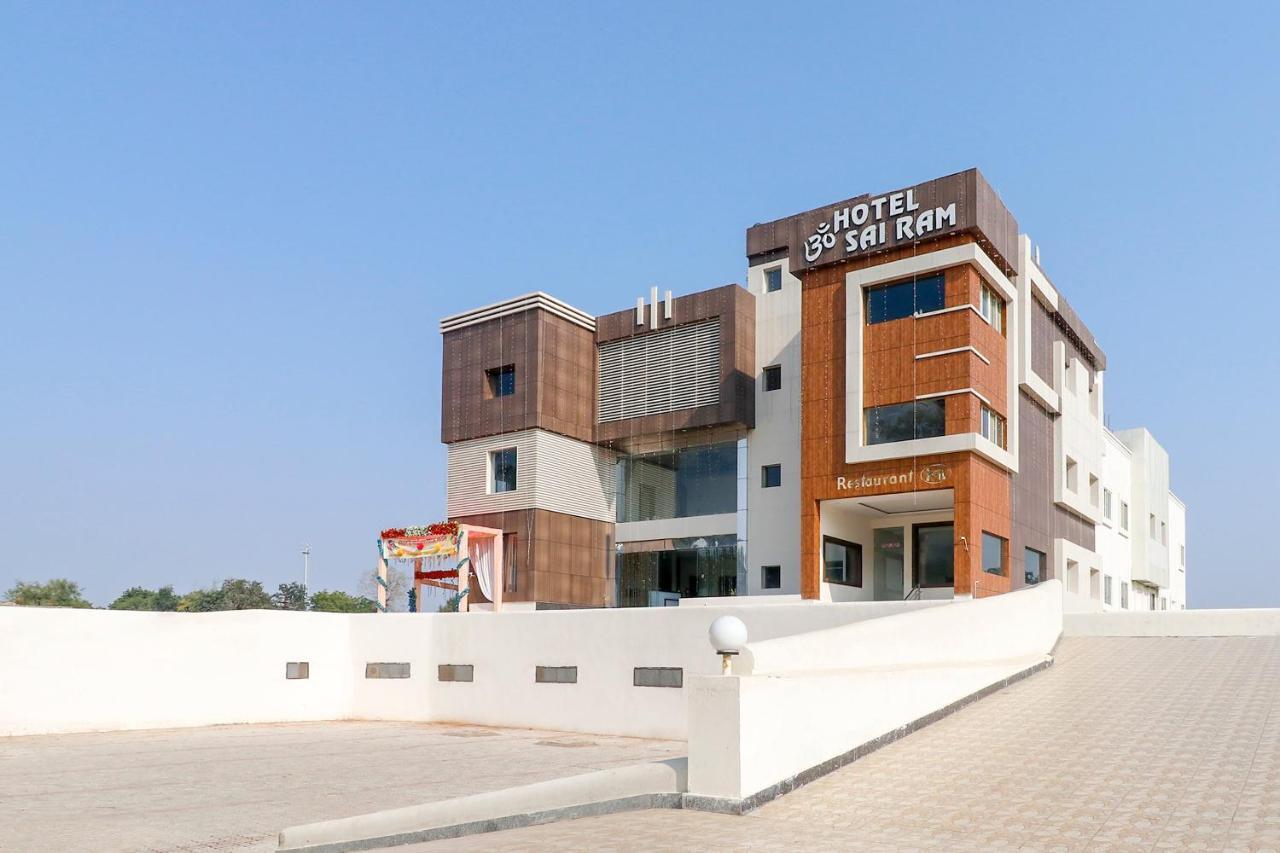 Capital O 63158 Hotel Om Sai Ram Chhatarpur Extérieur photo